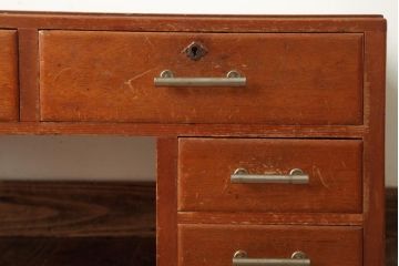 アンティーク家具　昭和中期　レトロな佇まいが可愛らしい片袖デスク(座机、在宅ワーク、在宅用文机)(R-039033)
