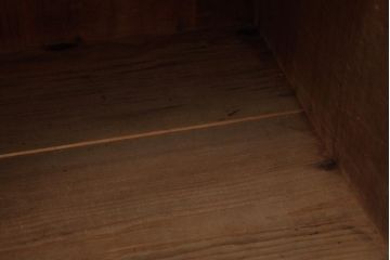 アンティーク家具　大正昭和初期　まだら模様の木目が目を惹く戸棚(収納棚、キャビネット、下駄箱)(R-039034)