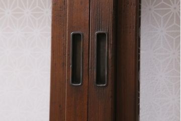 アンティーク建具　和製アンティーク　当店オリジナルガラス　和モダンな空間作りに活躍する障子戸2枚セット(引き戸、建具)(R-039037)