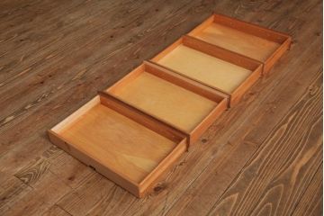 中古　ETHAN ALLEN(イーセンアーレン)　Georgian Court　格調高いクラシカルな雰囲気のチェスト(ナイトチェスト、引き出し)(R-039040)