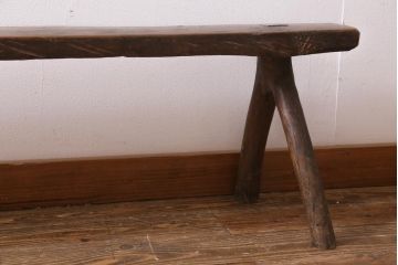 中古　民芸家具　切り出した木そのままの風合いが魅力のベンチ(長椅子、板座チェア、飾り台)(R-039045)