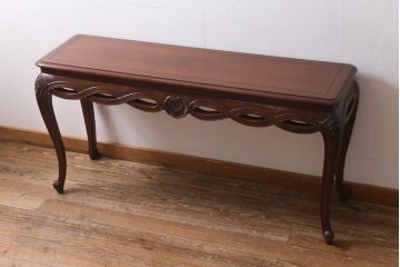 中古　輸入家具　凝った意匠が目を引くエレガントな佇まいのコンソールテーブル(R-039048)