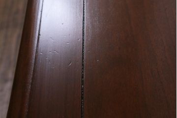 中古　輸入家具　凝った意匠が目を引くエレガントな佇まいのコンソールテーブル(R-039048)