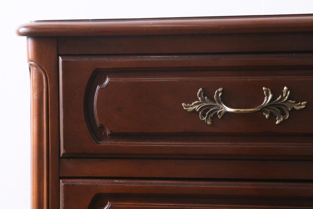 中古　アメリカ製　センチュリー(CENTURY)　クラシカルなデザインの縦型チェスト(サイドチェスト、引き出し)(定価約105万円)(R-039051)