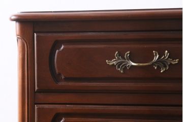 中古　アメリカ製　センチュリー(CENTURY)　クラシカルなデザインの縦型チェスト(サイドチェスト、引き出し)(定価約105万円)(R-039051)