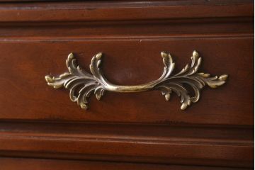 中古　アメリカ製　センチュリー(CENTURY)　クラシカルなデザインの縦型チェスト(サイドチェスト、引き出し)(定価約105万円)(R-039051)