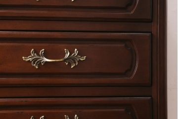 中古　アメリカ製　センチュリー(CENTURY)　クラシカルなデザインの縦型チェスト(サイドチェスト、引き出し)(定価約105万円)(R-039051)