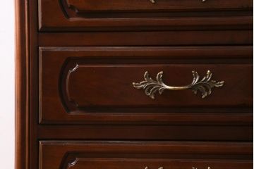 中古　アメリカ製　センチュリー(CENTURY)　クラシカルなデザインの縦型チェスト(サイドチェスト、引き出し)(定価約105万円)(R-039051)