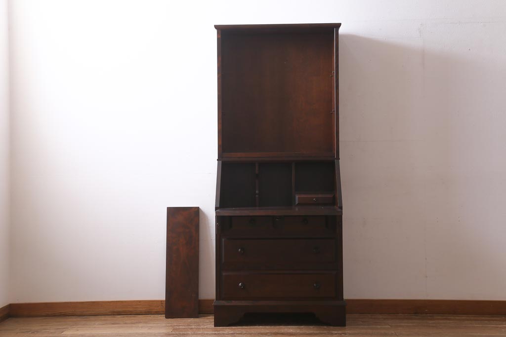 ビンテージ　北海道民芸家具　絶版品!洗練された佇まいの棚付きライティングビューロー(簿記机)(R-039054)