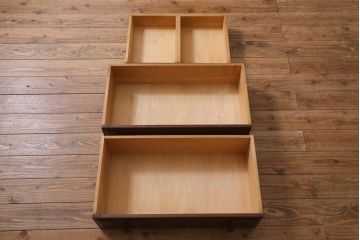 ビンテージ　北海道民芸家具　絶版品!洗練された佇まいの棚付きライティングビューロー(簿記机)(R-039054)