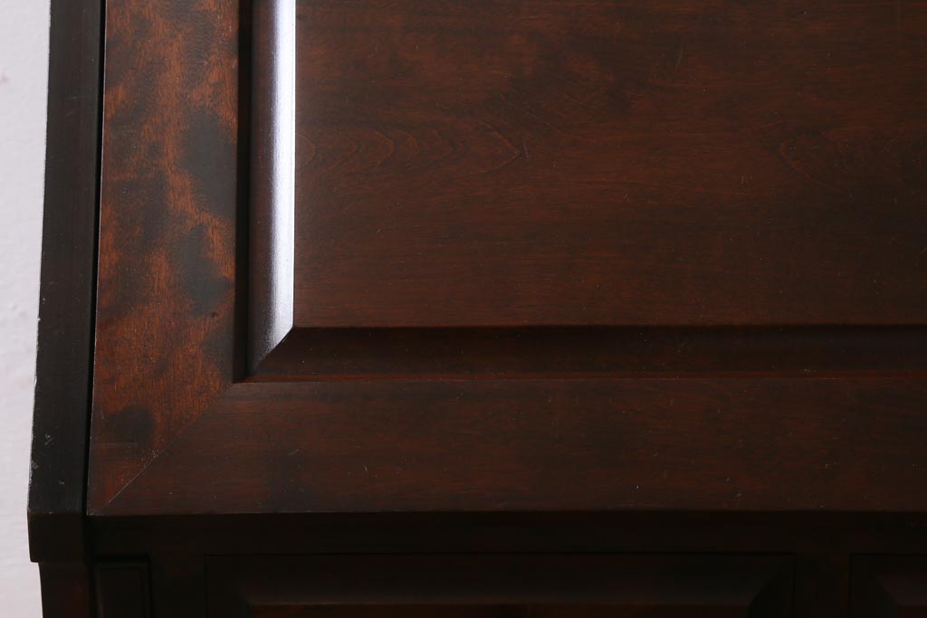 ビンテージ　北海道民芸家具　絶版品!洗練された佇まいの棚付きライティングビューロー(簿記机)(R-039054)