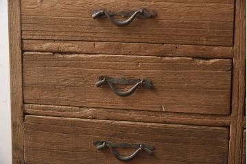 アンティーク家具　和製アンティーク　大正昭和初期　桐材　引き出し24杯で収納力抜群!素朴な雰囲気のタンス(チェスト)(R-039055)