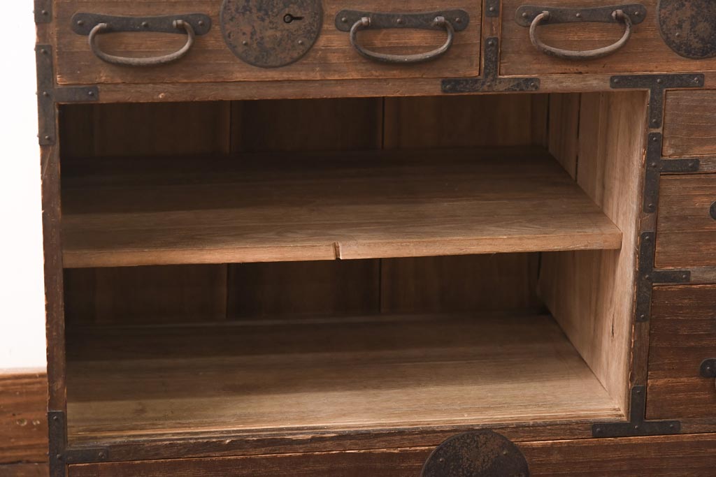 アンティーク家具　和製アンティーク　明治大正期　桐材　小タンス(引き出し、収納棚、桐箪笥、桐たんす)(R-039056)