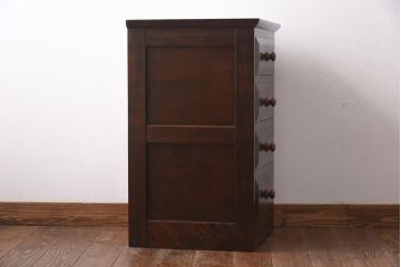 中古美品　松本民芸家具　立体的なデザインが目を引くT型脇棚(サイドチェスト)(定価約13万8千円)(R-039057)