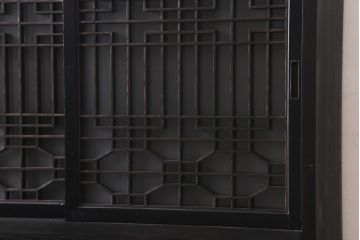 ラフジュ工房オリジナル　古建具リメイク　すりガラス入り　洗練された和の趣漂う重ね戸棚(書院戸、組子、キャビネット、収納棚)(R-039061)