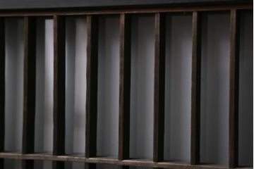 ラフジュ工房オリジナル　古建具リメイク　すりガラス入り　洗練された和の趣漂う重ね戸棚(書院戸、組子、キャビネット、収納棚)(R-039061)