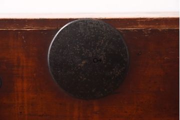 アンティーク家具　和製アンティーク　明治大正期　古びた風合いと金具が渋い箪笥(チェスト、引き出し)(R-039064)