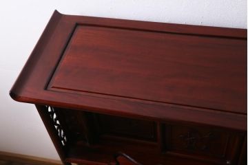 アンティーク家具　和製アンティーク　昭和後期　カリン材　華やかなアジアンの雰囲気漂う飾り棚(茶棚、収納棚、花梨材)(R-039073)