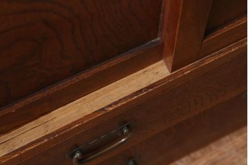 アンティーク家具　和製アンティーク　前面欅(ケヤキ)材　杢目が味わい深い戸棚(小箪笥、収納棚、引き出し)(R-039074)