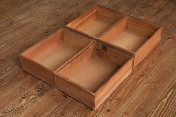 アンティーク家具　昭和レトロ　ナラ材　レトロな取っ手の付いた味わい深いサイドチェスト(袖机、脇机、引き出し)(R-039077)