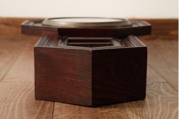 アンティーク雑貨　精工舎(SEIKOSHA、セイコー)　8DAY　浮き彫りがクラシカルなゼンマイ式柱時計(掛け時計、振り子時計)(R-039083)