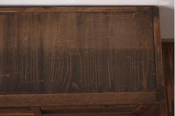 アンティーク家具　昭和初期　古い木の風合いがレトロな雰囲気あふれる収納棚(戸棚、サイドボード、キャビネット、棚)(R-039088)