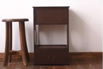 アンティーク家具　昭和初期　工芸家具　和の趣溢れる網代編みがお洒落な戸棚(収納棚、飾り棚)(R-039089)