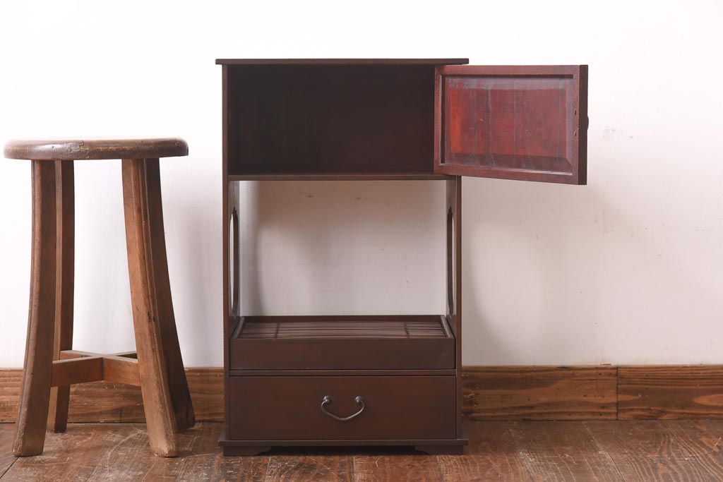 アンティーク家具　昭和初期　工芸家具　和の趣溢れる網代編みがお洒落な戸棚(収納棚、飾り棚)(R-039089)