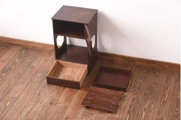 アンティーク家具　昭和初期　工芸家具　和の趣溢れる網代編みがお洒落な戸棚(収納棚、飾り棚)(R-039089)