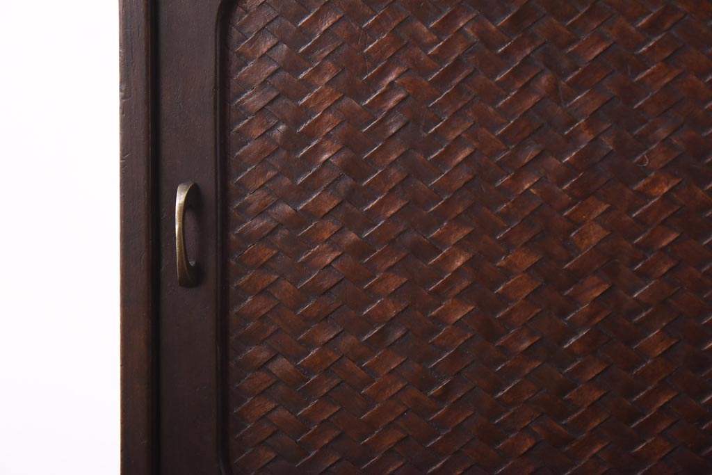 アンティーク家具　昭和初期　工芸家具　和の趣溢れる網代編みがお洒落な戸棚(収納棚、飾り棚)(R-039089)
