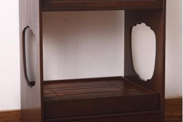 アンティーク家具　昭和初期　工芸家具　和の趣溢れる網代編みがお洒落な戸棚(収納棚、飾り棚)(R-039089)