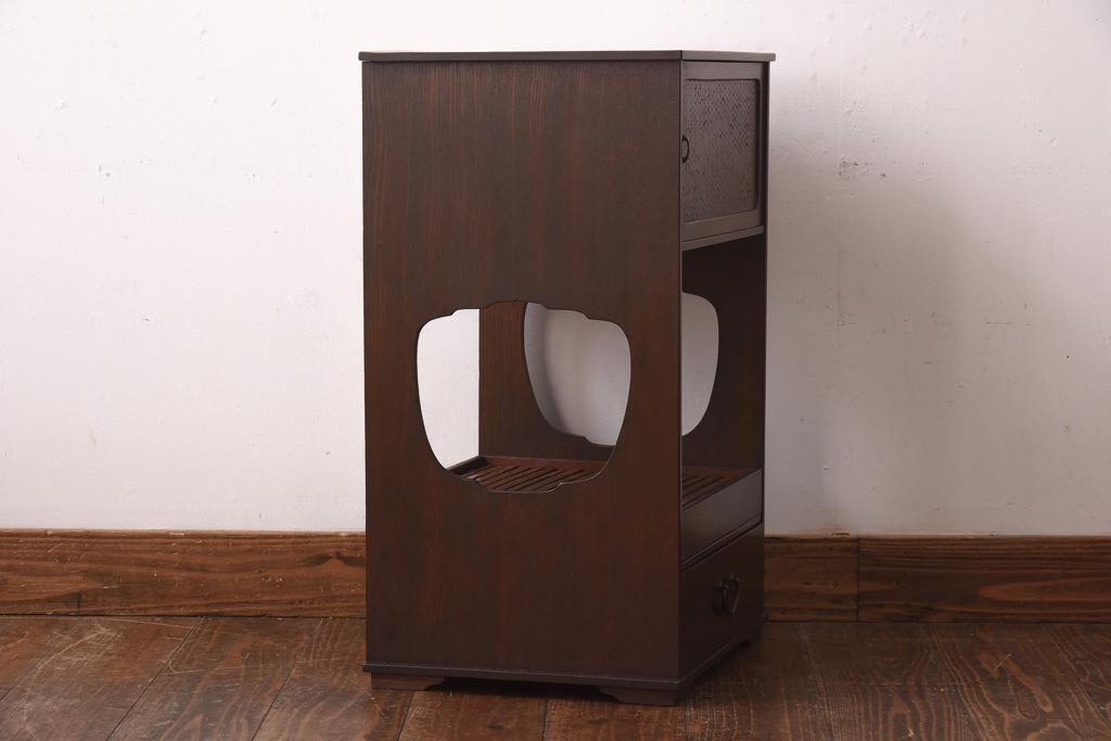 アンティーク家具　昭和初期　工芸家具　和の趣溢れる網代編みがお洒落な戸棚(収納棚、飾り棚)(R-039089)