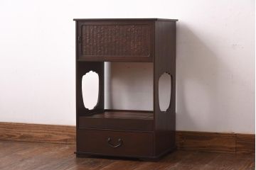 アンティーク家具　昭和初期　工芸家具　和の趣溢れる網代編みがお洒落な戸棚(収納棚、飾り棚)(R-039089)