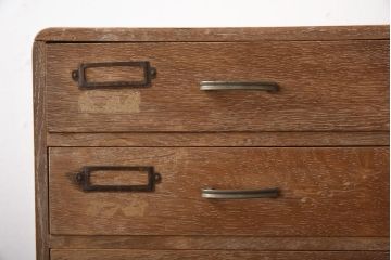 アンティーク家具　昭和中期　柔らかな木の風合いが魅力のネームプレート付き小引き出し(卓上収納、小物収納)(R-039092)