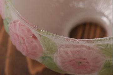 アンティーク照明　イギリスアンティーク　花模様が可愛らしいロマンチックなペンダントライト(天井照明)(R-039096)