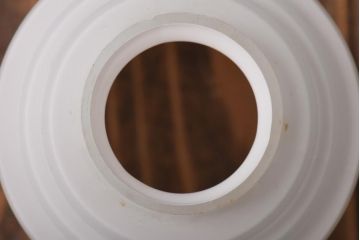 アンティーク照明　陽刻ガラス　上品な印象を与えてくれるペンダントライト(天井照明、吊り下げ照明)(R-039097)