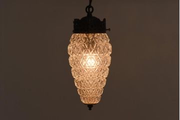 アンティーク照明　アメリカ製　ダイヤのエンボス模様がおしゃれなハンギングランプ(ペンダントライト、天井照明)(R-039099)