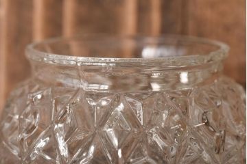 アンティーク照明　アメリカ製　ダイヤのエンボス模様がおしゃれなハンギングランプ(ペンダントライト、天井照明)(R-039099)