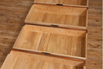 ビンテージ家具　工芸品　総欅材・玉杢　中桐材　半櫃(ハンガイ)　倹飩蓋　激レア!手打ち金具が目を惹く重ね船箪笥(衣装箪笥、引き出し、チェスト、桐箪笥、桐たんす)(製作費当時約300万円、桐箪笥、桐たんす)(R-039104)
