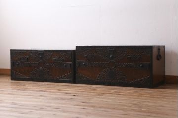 ビンテージ家具　工芸品　総欅材・玉杢　中桐材　半櫃(ハンガイ)　倹飩蓋　激レア!手打ち金具が目を惹く重ね船箪笥(衣装箪笥、引き出し、チェスト、桐箪笥、桐たんす)(製作費当時約300万円、桐箪笥、桐たんす)(R-039104)