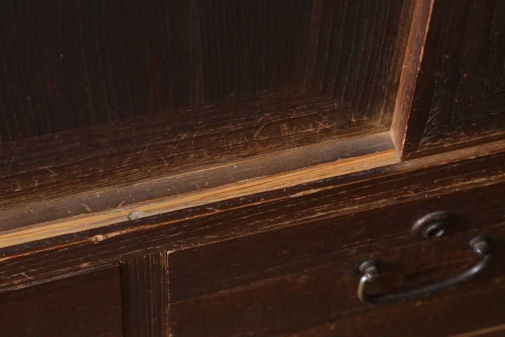 アンティーク家具　昭和レトロ　桐材　懐かしさ漂うシンプルな作りの重ねタンス(衣装箪笥、戸棚、引き出し、桐箪笥、桐たんす)(R-039105)