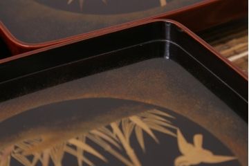 アンティーク雑貨　時代物　大正昭和初期　蒔絵　竹と雀図　漆器　角盆5枚セット(R-039110)