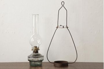 アンティーク雑貨　レトロ雑貨　3分芯　赤縁フリルガラスシェードのオイルランプ(吊り下げランプ)(R-039115)