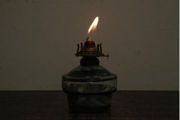 アンティーク雑貨　レトロ雑貨　3分芯　赤縁フリルガラスシェードのオイルランプ(吊り下げランプ)(R-039115)