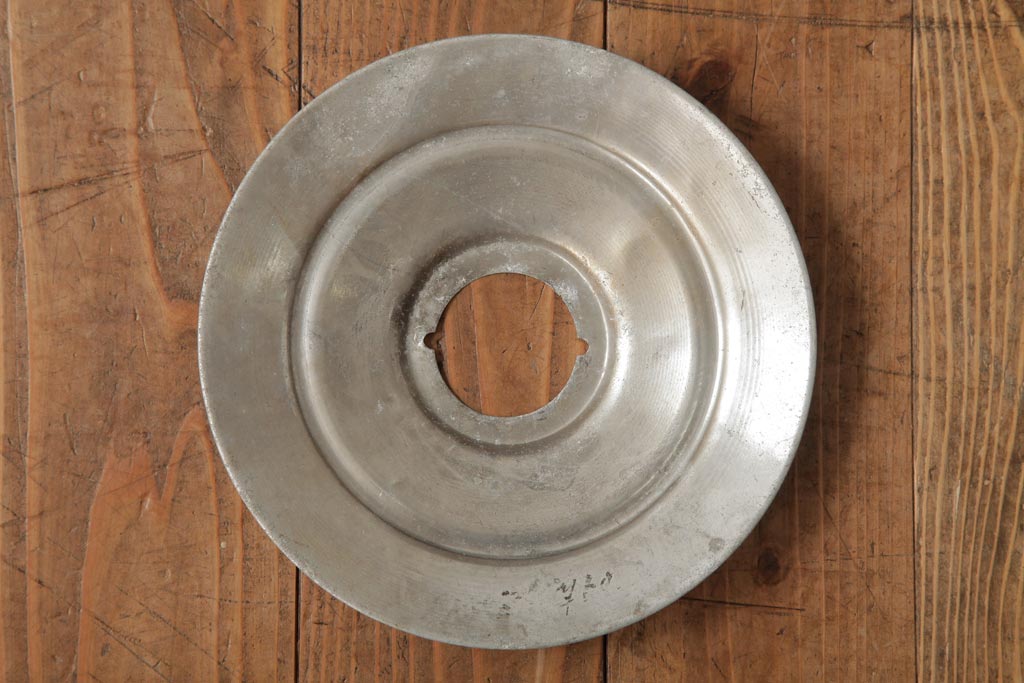 アンティーク雑貨　レトロ雑貨　5分芯　アルミシェードのオイルランプ(吊り下げランプ)(R-039116)