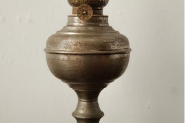 アンティーク雑貨　和製アンティーク　昭和初期　西洋スタイルのお部屋にもぴったりなオイルランプ(灯油ランプ、卓上ランプ)(R-039117)