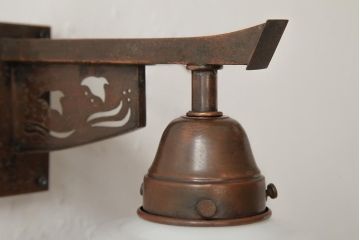 アンティーク照明　和製アンティーク　銅製　鳥の透かし彫りが可愛らしい壁掛け照明(シェード、ウォールライト、ブラケットライト)(R-039121)