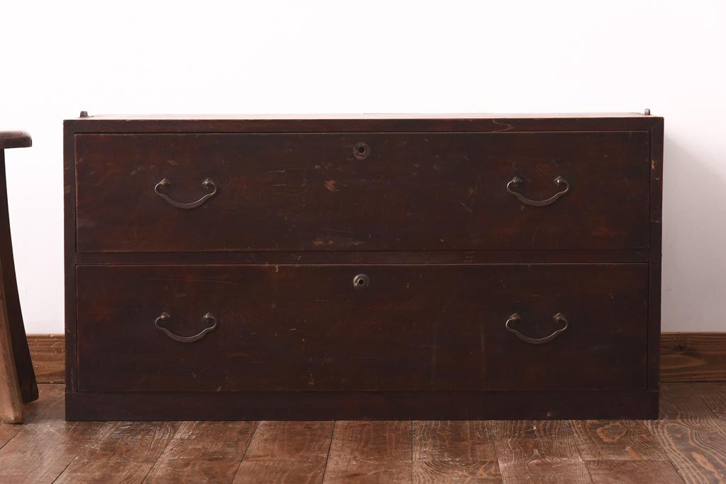 アンティーク家具　古民具　明治大正期　木瓜型引き手　使い込まれた質感が格好いい和箪笥(時代箪笥、チェスト、引き出し、衣装箪笥、ローボード)(R-039124)