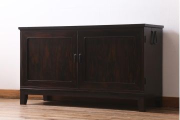 アンティーク家具　昭和初期　リメイク品　前面縞黒檀　上品かつシックな雰囲気を醸し出すサイドボード(収納棚、キャビネット、テレビ台)(R-039126)