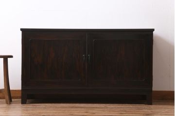アンティーク家具　昭和初期　リメイク品　前面縞黒檀　上品かつシックな雰囲気を醸し出すサイドボード(収納棚、キャビネット、テレビ台)(R-039126)